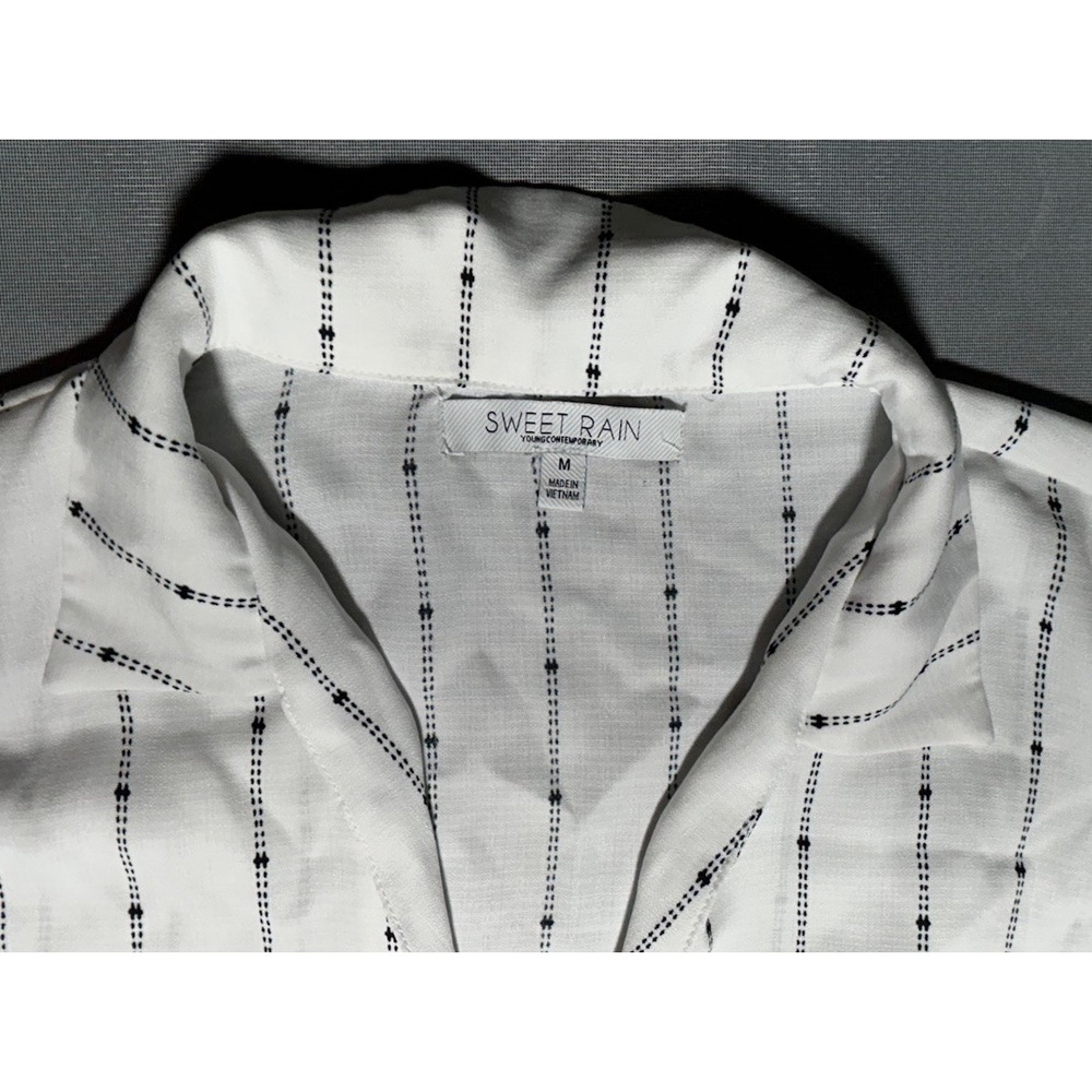 Sweet Rain White with Black Striped Thread Blouse Size Medium - Picture 6 of 11